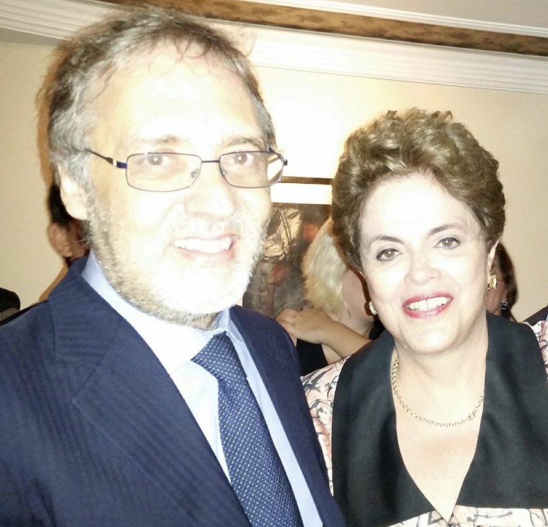 marcolucbr's tweet photo. Escrevi diversos artigos  contra o impeachment da predidente Dilma. Alertei para os perigos da desestabilização. https://t.co/BjKQsv9vQ4