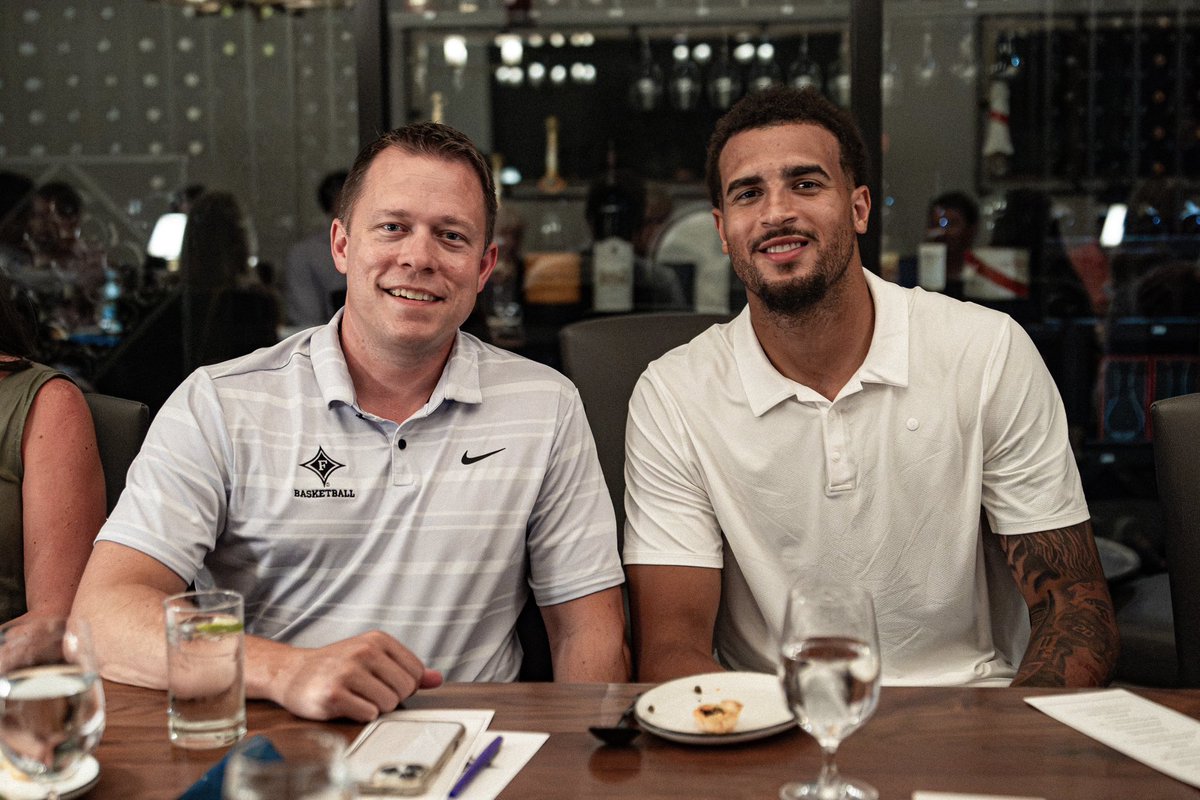 FurmanMBB's tweet photo. Happy to have our guy @jalenslawson back in town for a couple days before he starts up with the @pacers 

@JDFurmanPaladin 

#ALLDIN // #BetterTogether https://t.co/NYtevhefCK