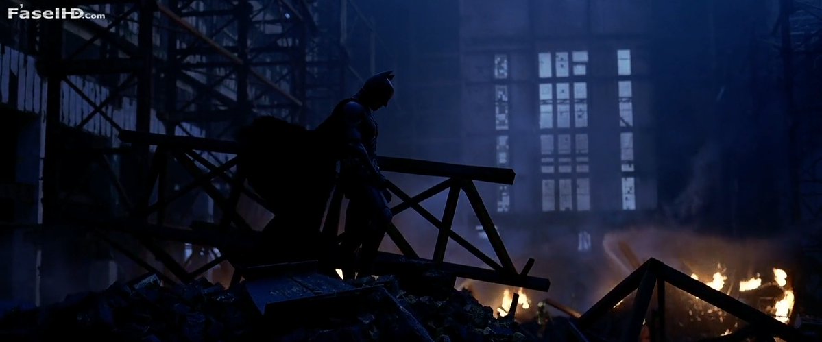 C7Ihr's tweet photo. -the dark knight
 أفضل فلم سوبرهيرو شفته تمثيل الجوكر كان يستحق المدح اللي جاه وشخصيته هي اللي رفعت الفلم الصراع بينه وبين باتمان ممتاز وطلع بأفضل طريقة بغض النظر عن نبرة صوت باتمان الغبية الي خربت بعض المشاهد 
على العموم افضل شرير بأفلام السوبر هيرو هو الجوكر بذا الفلم 

8.5/10 https://t.co/kFEwBYnneh