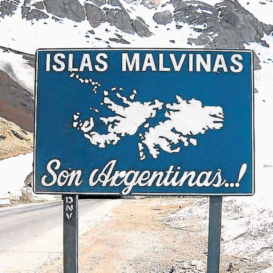 PRODUCCION13106's tweet photo. #LasMalvinasSonArgentinas https://t.co/ZtJRi6Seb1