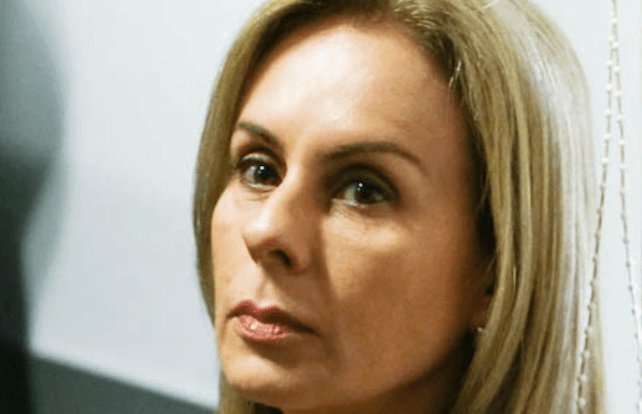 Albenitesul's tweet photo. @zorakbr É a cara da véia! https://t.co/rSnTjP8cae