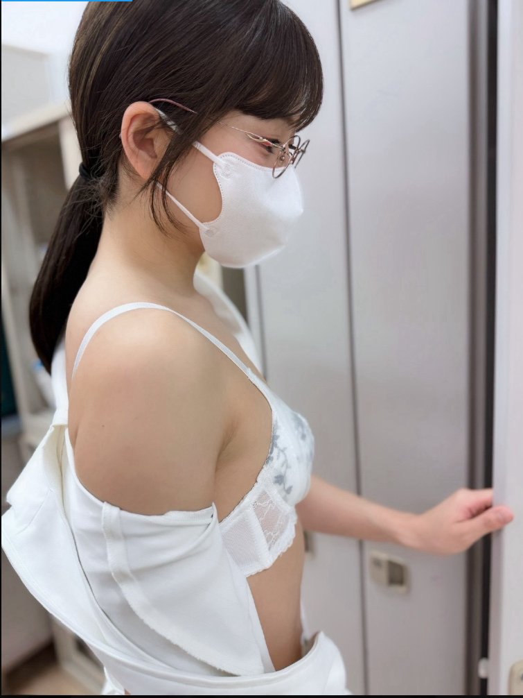 YURIA4427's tweet photo. 覗くの禁止だよ。 https://t.co/in5mchUgNj