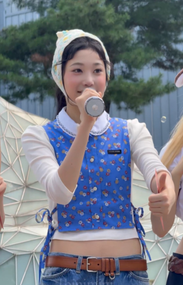 sasoguem's tweet photo. 아니 이 사키 뭐 닮았나했더니 동숲 무파니닮음......... 아 ㅅ ㅆ 귀여워 https://t.co/YYDQGb7TzJ