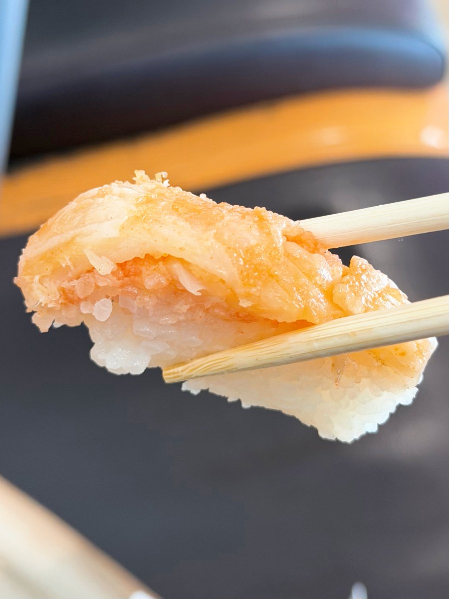 kuuneru_tabiru's tweet photo. 何度でも言いたいけど、福岡旅行で絶対食べるべき弁当がこれ。えんがわ×明太子が合体して、えんがわ弁当史上一番おいしい…😭 https://t.co/tgmhUrrwmE
