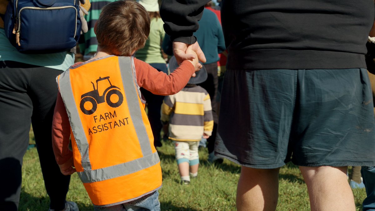 MangaroaFarms's tweet photo. Kōanga / Spring has arrived, and so has our biggest day of the year. Sat 31 Oct, 10am-3pm. Live music, local kai, organic coffee, permaculture &amp; garden tours, workshops, vendors, our walking trail, and plenty for the whole family to enjoy. 

Sign up: https://t.co/nAR5vJSUN7 https://t.co/f1q6d86uVj