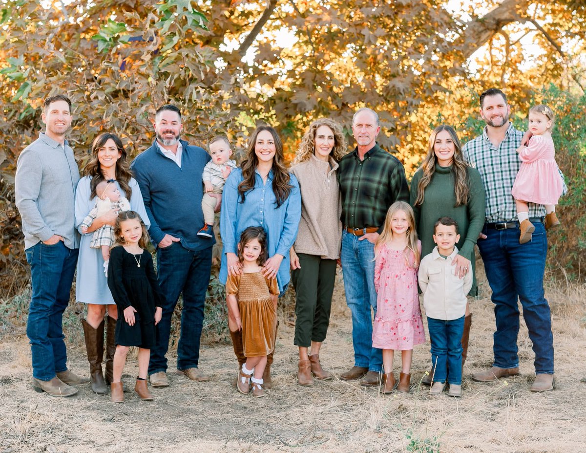 elina47's tweet photo. Meet Happy FIT Mama Gina Rolow, a force of positivity, movement, and multigenerational love. Training clients and keeping up with eight grandkids, she proves healthy habits fit every season of life. https://t.co/ai1dRHZGVs