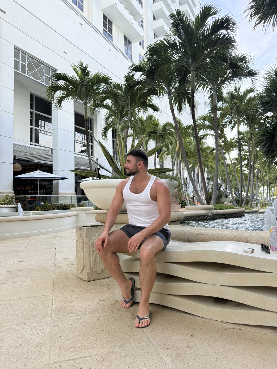 felipe__scl's tweet photo. 🌴 https://t.co/r1NCO69UPx