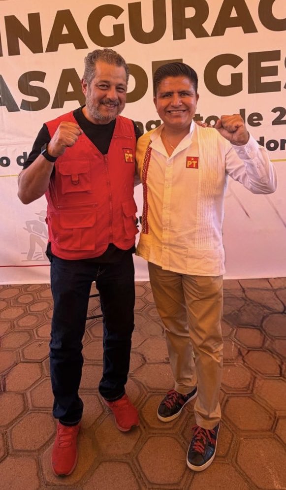 MIGUELMG_1's tweet photo. Con gran aprecio, respeto y reconocimiento, felicito al Diputado @ErnestoVCPT  con motivo de su onomástico.✨

Reconozco en él a un precursor de la izquierda, hombre de convicciones firmes, congruente con sus ideales y comprometido con las causas de transformación social.⭐️ https://t.co/n2UV7X7e1d