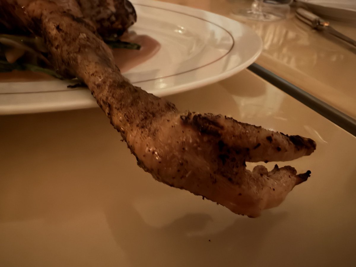 RonRuggless's tweet photo. Claw and Order - dinner at Walker’s in Dallas (the sauce was delicious). https://t.co/Tn3D67thx5