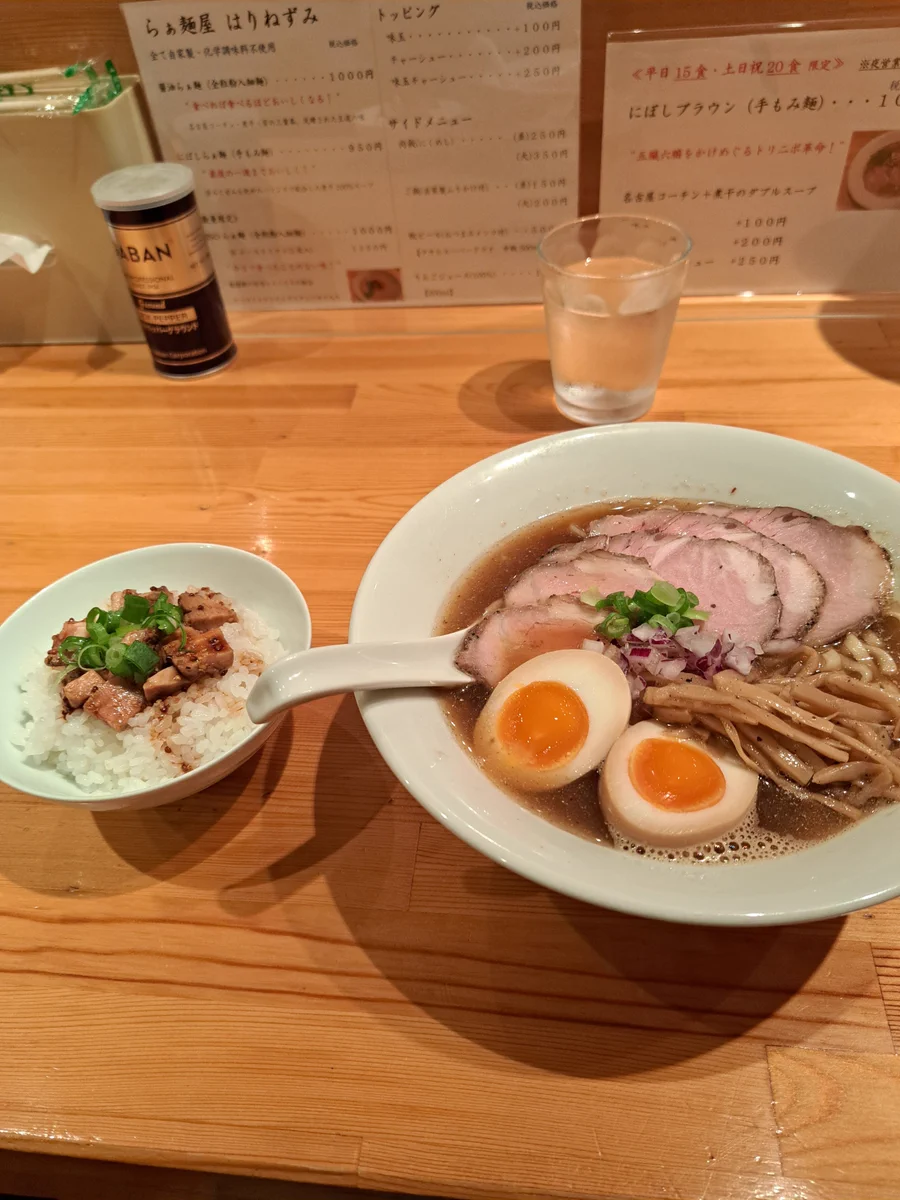 ら ぁ 麺 屋 はり ねずみ