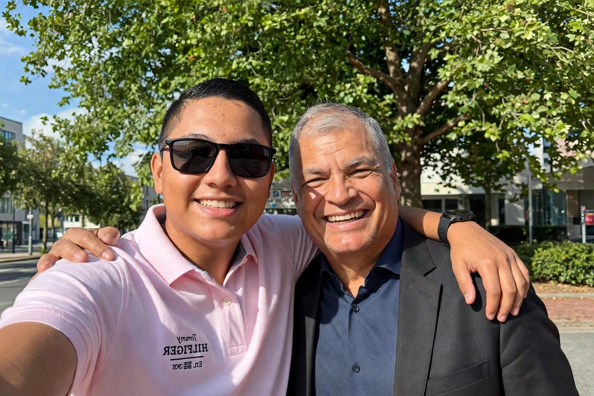 chbz010's tweet photo. @MashiRafael Por Uds la hice, ojalá algún día, tomarnos una. 🙌 https://t.co/UmvcNweOVV