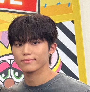 upa_____79's tweet photo. 前髪全下ろしウで涙が🥹🥹🥹🥹🥹
襟足長めなのが可愛いね🥹🥹🥹🥹🥹 https://t.co/qXmSdK1x4X