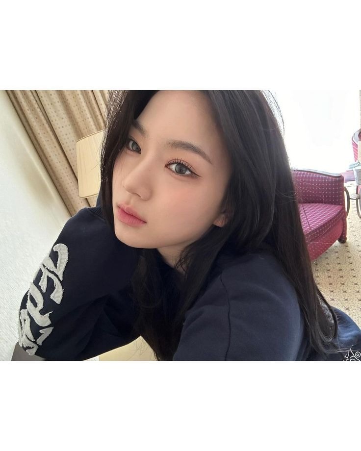ElodiaDepadv's tweet photo. Trả lời @🍄Nấm Lùn🍄 Trên tay iPhone 18 Pro Max đầu tiên #hoanghaimobilejapan #tiktokshop #zenkojapan #iphone18 https://t.co/cUo9w81rZs