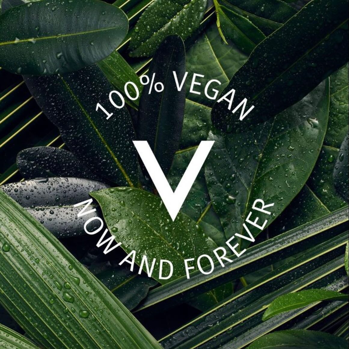 igorexu's tweet photo. Aveda è sostenibile dal 1978: 100% vegan, ingredienti al 90% di derivazione naturale, produzione con energia eolica rinnovabile e packaging 100% riciclato e riciclabile. https://t.co/l5OyhApECG