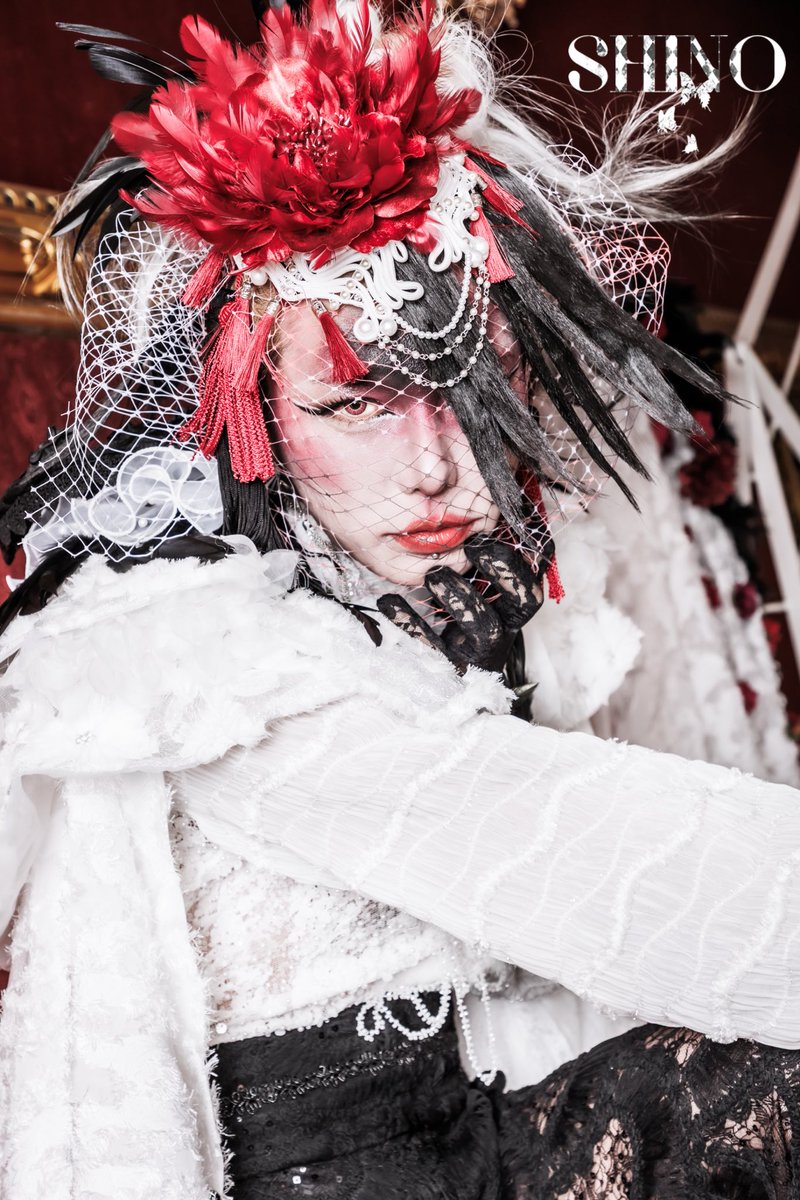 dressendoris's tweet photo. ⚜️NEW VISUAL COLLECTION⚜️
【丹頂の円舞曲】
-Waltz of the Red-Crowned Crane-
Art Director：SHINO @dressendoris 
Model：幸樹
@kouki_d_out 
Photographer：菅沼剛弘 t.Suganuma 
@SuganumaPhoto
Hair & Make-up：A・DO @ado33make32 
Head Dress：Puppe zurück

#SHINO
#ヴィジュアル系衣装デザイナー
#コレクション衣装
#名もなき世界のかけら
#fashionfilm