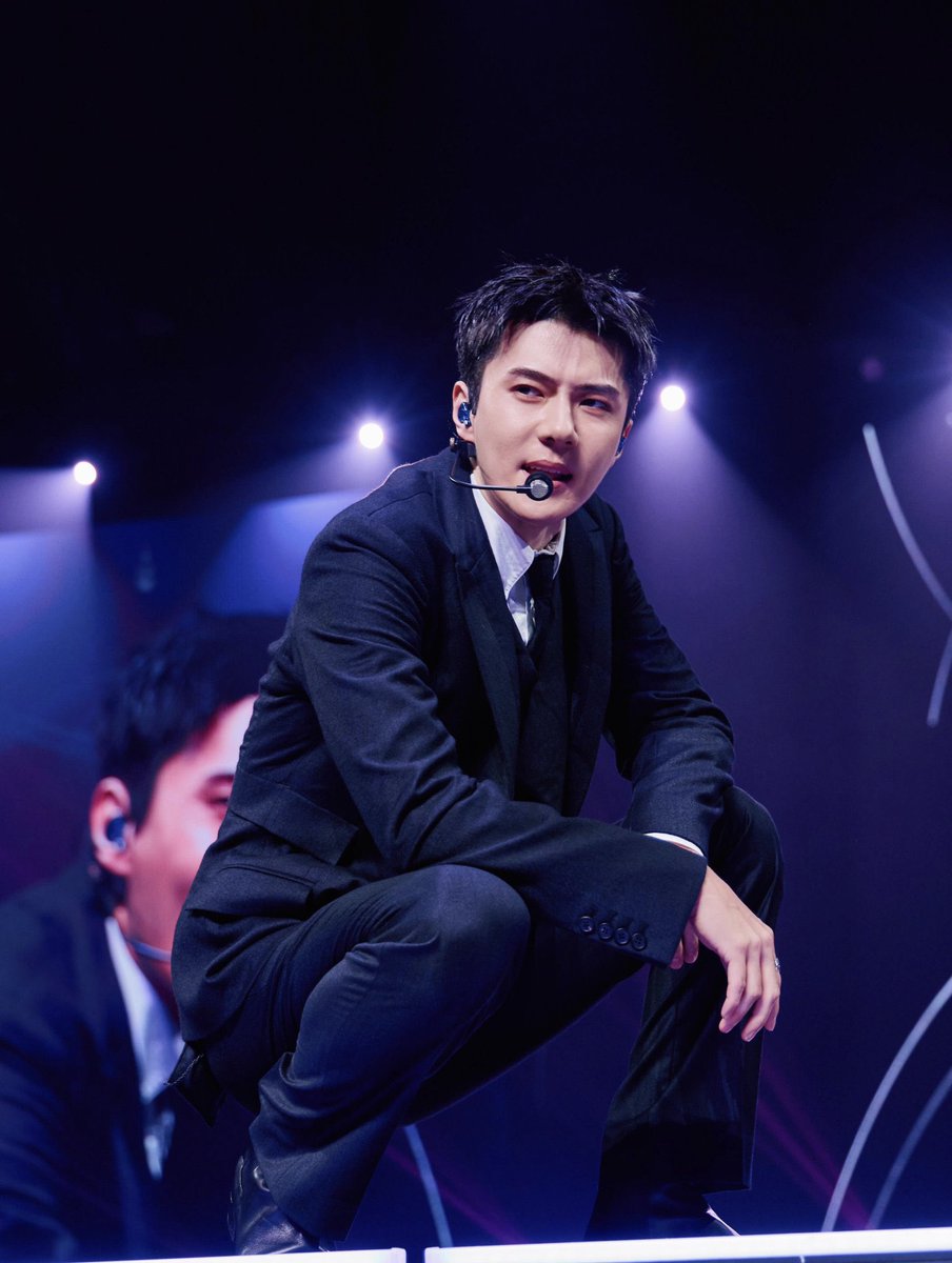 overthehuns's tweet photo. เซฮุนโคตรหล่อเลยอะ 😭 https://t.co/5Sost9rUEd