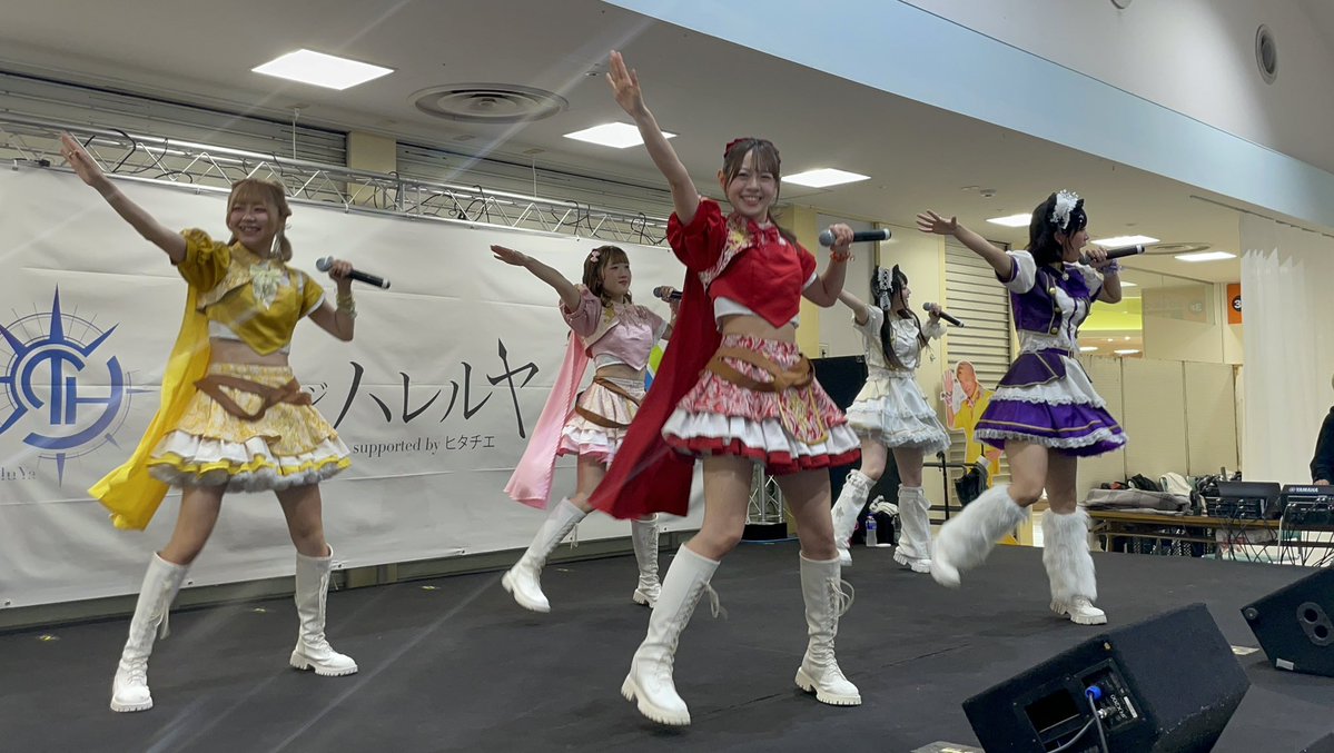 soruchi0's tweet photo. 私は気付いた。
ずっと動画撮ってる時
線が入るのなんでかなと。

カメラのレンズ縦にヒビ入ってた…。

今日から動画は iPhone Xで撮ることになります。
画質ぅ… https://t.co/8AoDXr0JlQ