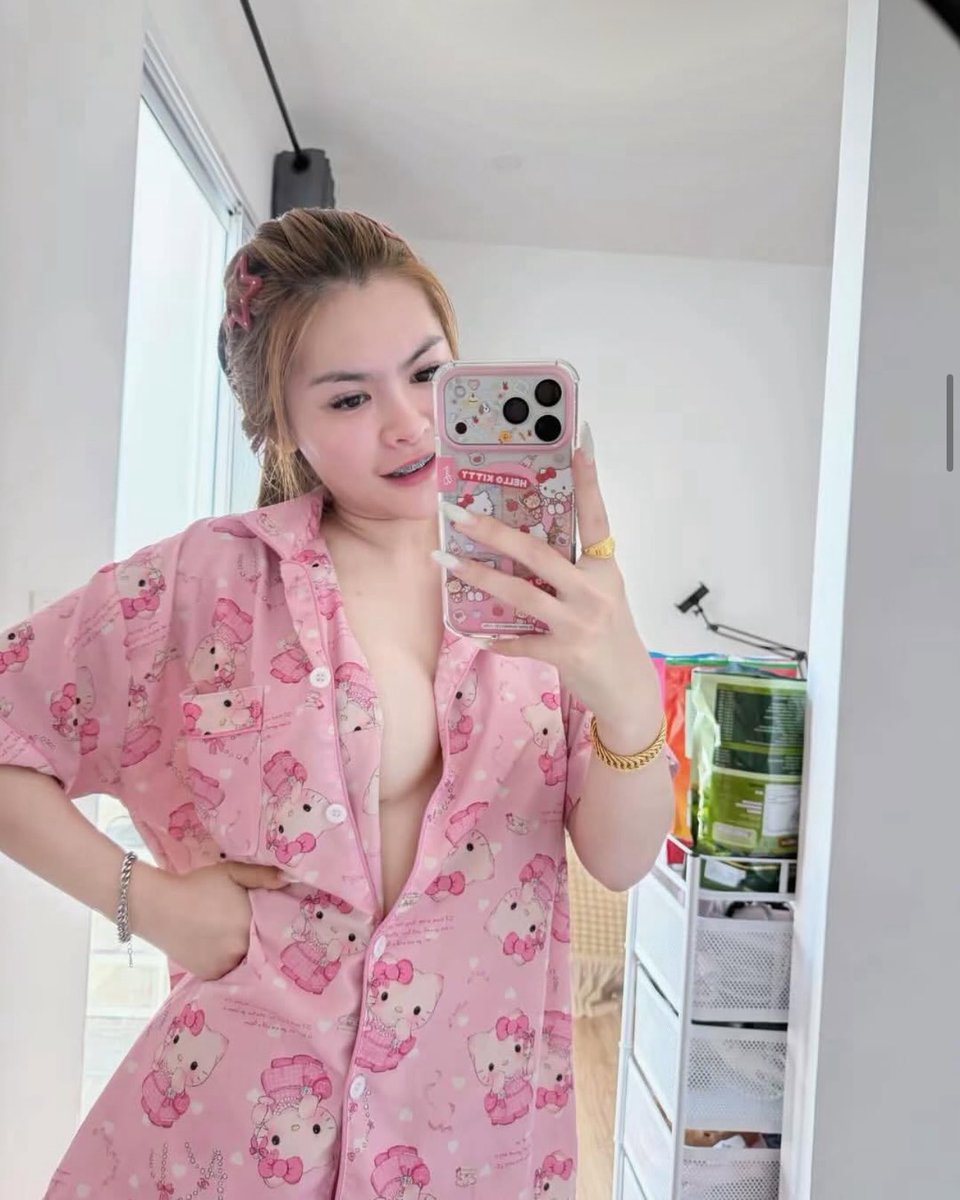 MistyR43702's tweet photo. ครีมพรีเมี่ยม เนียนจริง✨
บอกลาวิธีแต่งหน้าแบบเดิมๆ
ใช้แค่ตัวเดียว บำรุงกันแดด 🌞

ไม่ต้องง้อแป้ง กันน้ำกันเหงื่อ
ไม่อุดตันรูขุมขน

#รับงานปราจีน #ปราจีนบุรี #ปราจีน  #นิคม304
ตรงปก100% https://t.co/YPpi4kgTNC