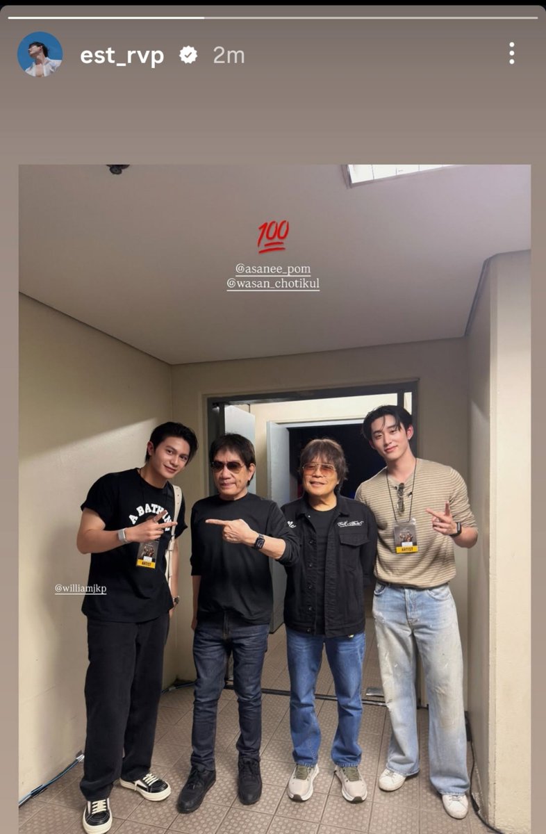 loving_fictions's tweet photo. 《 Est Instagram story 》

WilliamEst with legendary Thai rock duo brothers Asanee Chotikul (P'Pom) and Wasan Chotikul (P'Toh) yesterday's asanee wasan concert 😭😭💙❤️

#WilliamEst #วิลเลี่ยมเอส https://t.co/ac6QvBdwmi