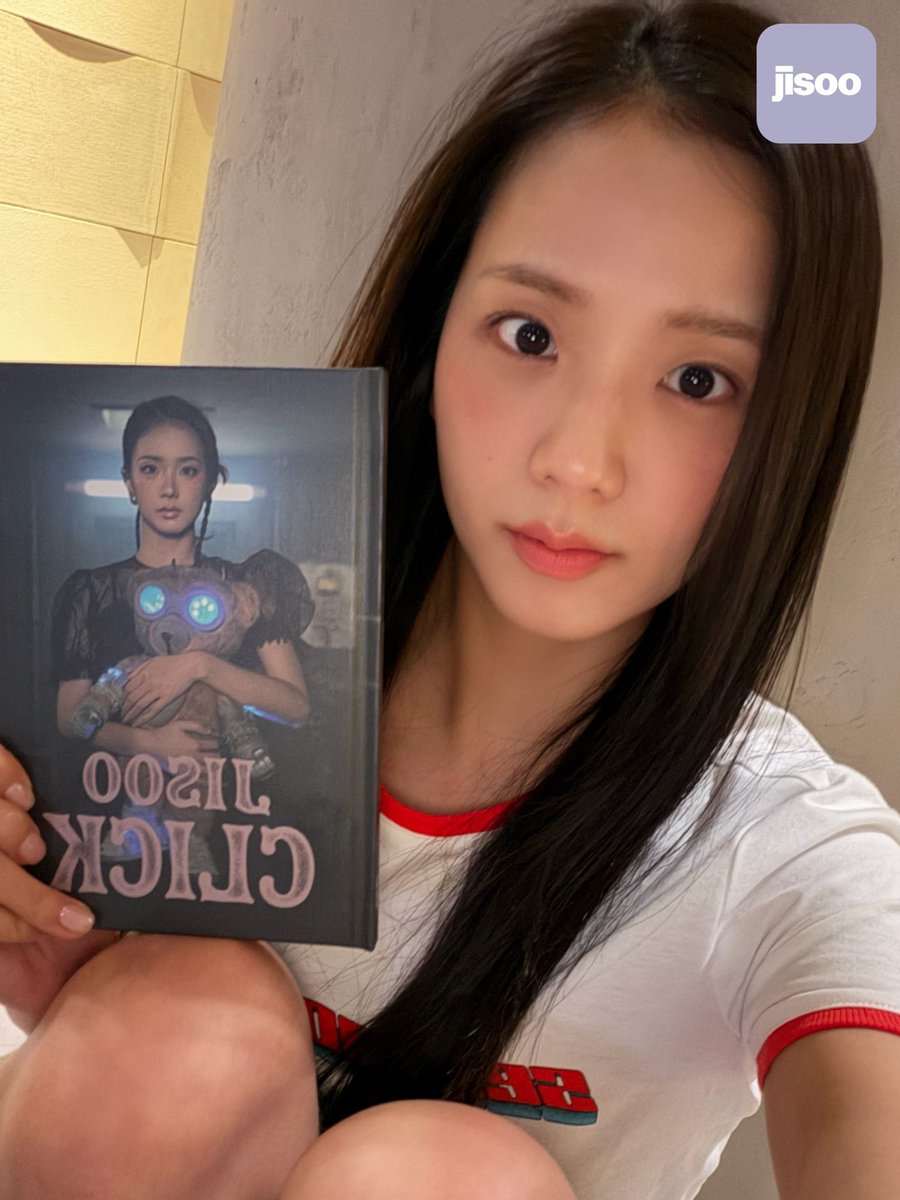 rubychulichaeng's tweet photo. พรีวิลเลจมากนะคะได้บั้มก่อนใครเพื่อนเลยยย พิบอกถ่ายรูปเลียนแบบตัวเองบนภาพปก 5555555555 https://t.co/nSp7K5SQTF