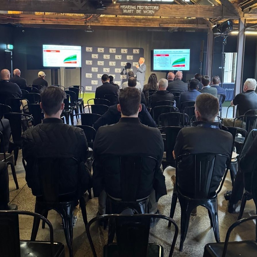 MedEngComms's tweet photo. Med-Eng was honoured to share Blast Effects and Blast Traumatic Brain Injury knowledge with Bomb Techs across Australia thanks to its partner, @epequip  Trusted to Protect.  This helps mitigate the risk of injury when operating near explosive threats. Stay safe! #EOD #Australia https://t.co/rBzz17pR4z