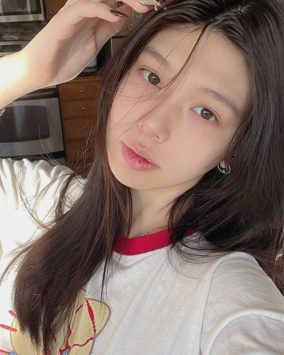 buailara's tweet photo. ㅤ

Simply me,  𝙜𝙤𝙤𝙙 𝙢𝙤𝙧𝙣𝙞𝙣𝙜 ♡ 

ㅤ https://t.co/Kewbe99T54