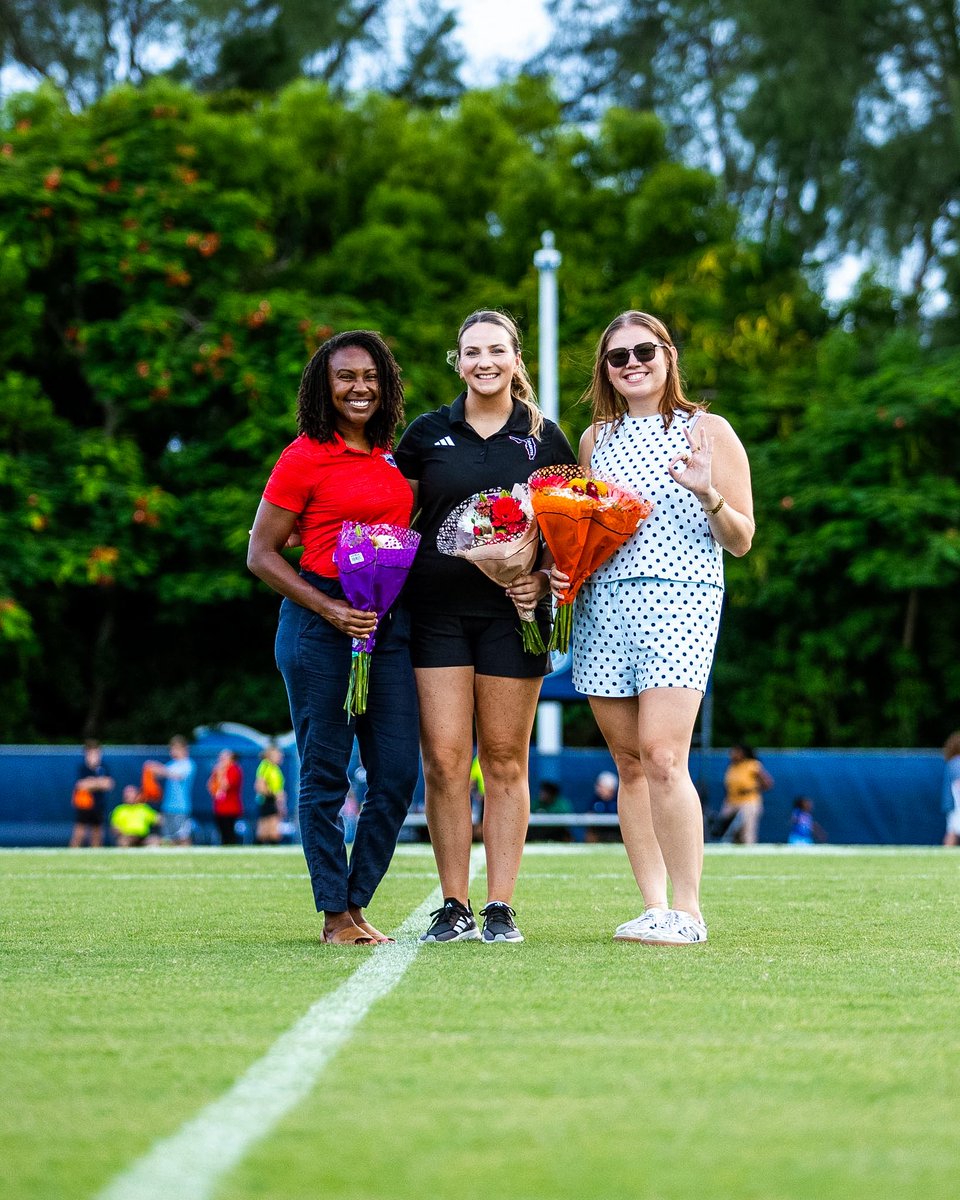 FAUWSoccer's tweet photo. Awesome night celebrating and honoring the women who support our program and make it great! 🤍

#WIP🏝️ https://t.co/iQpfl4IxN2