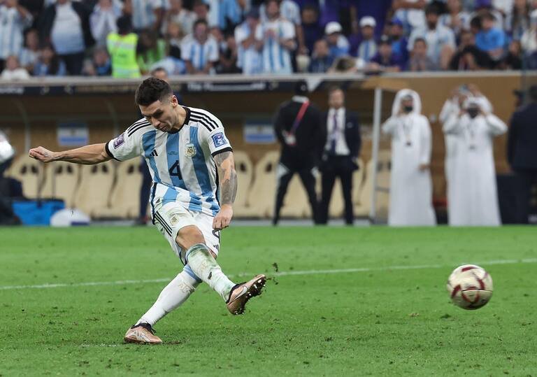 wyldetyno's tweet photo. @Virrey__ El mio los hace no-look https://t.co/jxbHS7N9GE