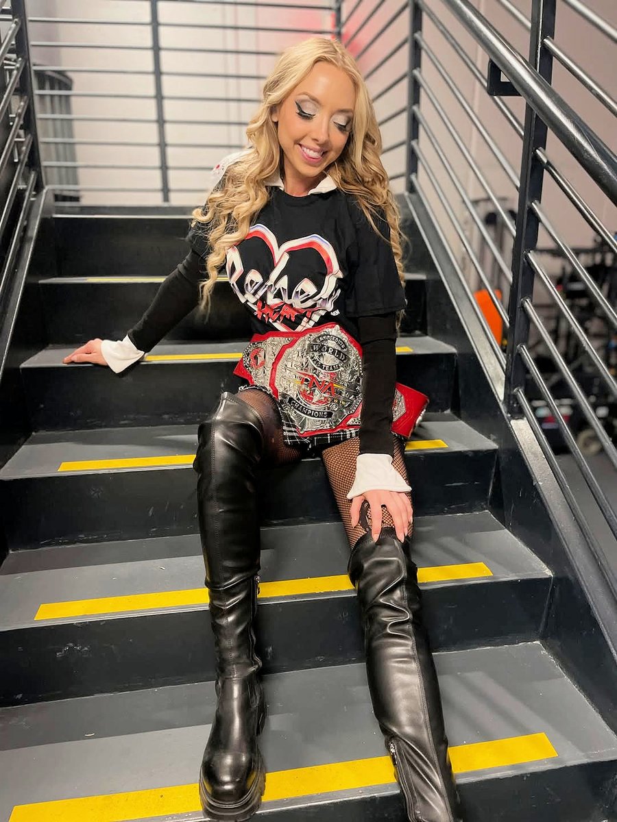 CWNonline's tweet photo. CWN would like to take this time to wish current @ThisIsTNA #KnockoutsWorldTagTeamChampion and Canada's own Allie a Happy 39th Birthday today!

#HBDAllie #TheBunny #DemonXBunny #TNAWrestling #RebelHeart #AllEliteWrestling #CWNonline #CANUCKproud 🍁 https://t.co/6x5IjjLFe3