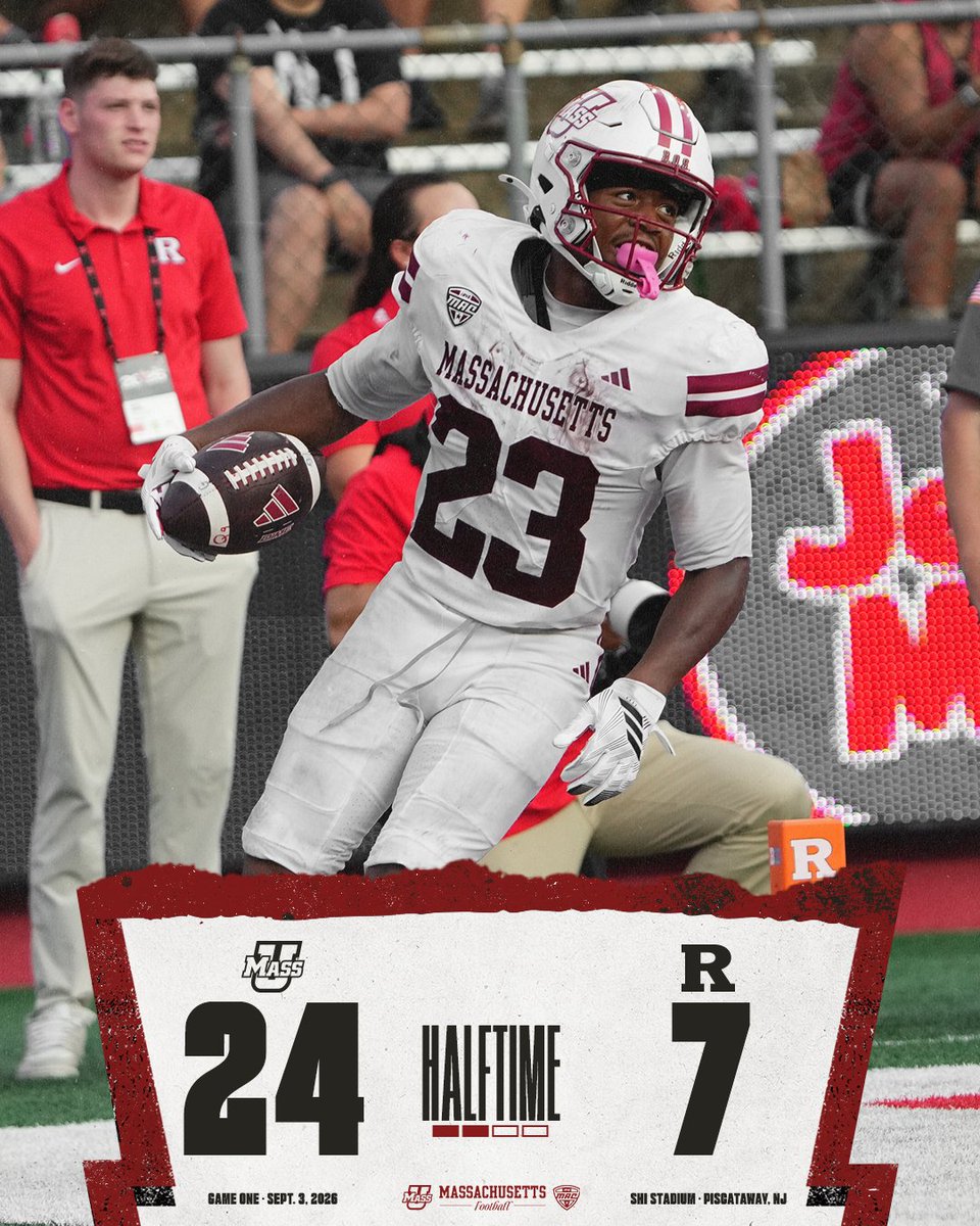 UMassFootball's tweet photo. Halftime in Piscataway

#Flagship 🚩 https://t.co/zRyjUSnNPO