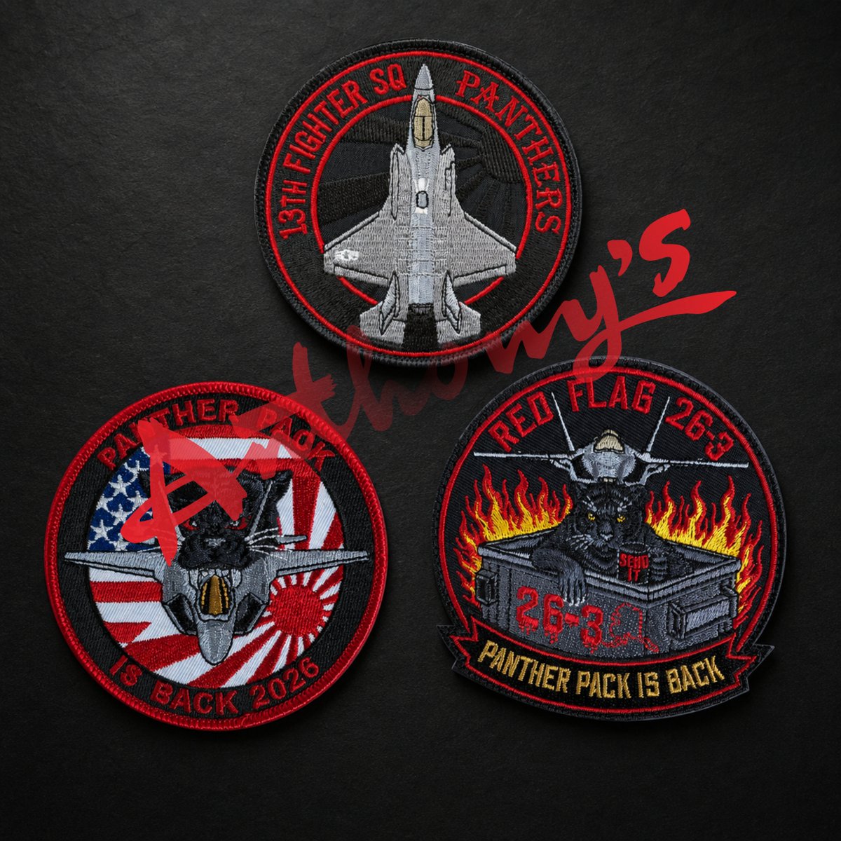 Anthony_Emb's tweet photo. 13飛行隊、昨年F-16が移動し新たにF-35を運用する新たな部隊として千歳航空祭へ！✈️

これまでのデザインをF-35仕様に“焼き直した”ワッペン。
今後、13飛行隊の定番になってくれたら嬉しいですね😊

さらに、再スタート記念のワッペン
（銀〇のさだ〇〇みたいな）エルドリッジ🤣

そして、そして、現地でも大人気だった「RFA16-3」など、いろいろ納品しています！

千歳航空祭へ行かれる皆さま、見かけましたらぜひ記念にお買い求めください🙏🏻
CP⚡️🐾
#三沢基地
#F35
#在日米軍