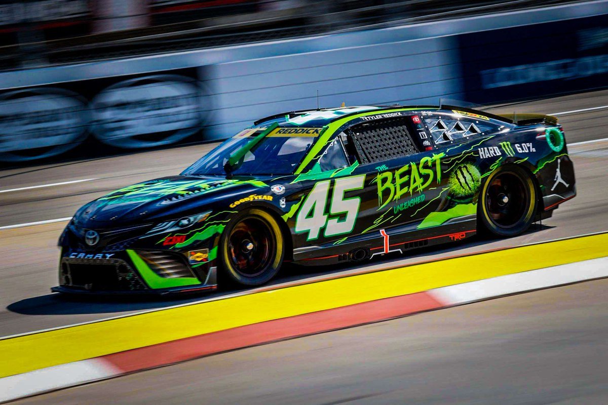 reddickfan4888's tweet photo. I miss the Beast unleashed schemes😭 https://t.co/YlHPEXadGQ