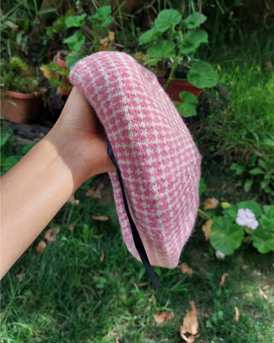 paulcaste's tweet photo. ✨️ Boinas con diseños de cuadros ✨️
Envíos a todo el país 🇪🇨
Valor: $15 + envío o retiro personal ♥️ https://t.co/POZbxxx4Cu