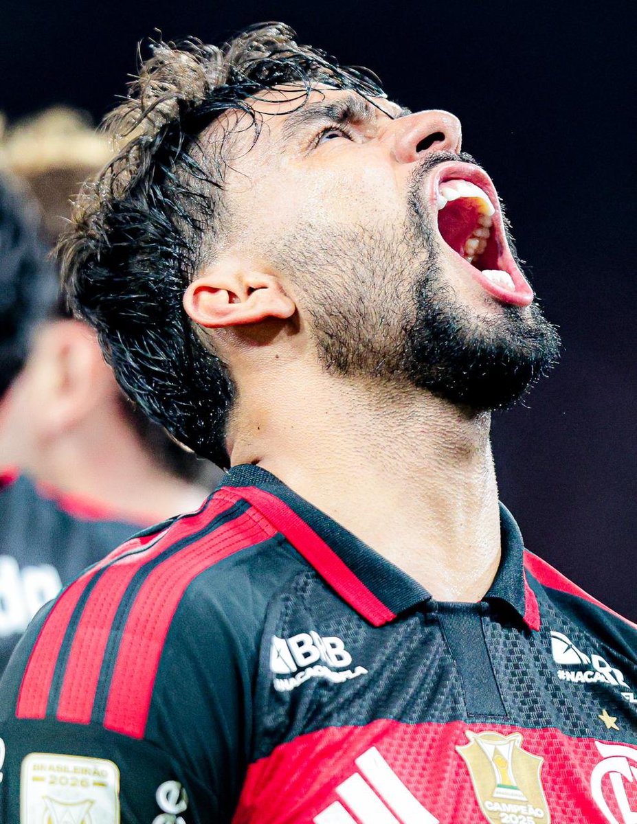 futtmais's tweet photo. Lucas Paquetá já tem 10 gols pelo Flamengo nesta temporada, mais do que alguns centroavantes do futebol brasileiro:

Isidro Pitta: 9
Hulk: 9
Arthur Cabral: 9
Willian José: 8
Yuri Alberto: 8
Vitor Roque: 7
Claudio Spinelli: 7
Brenner: 5
Rodrigo Castillo: 3

📸 Gilvan de Souza/CRF https://t.co/EgVRfmniUQ