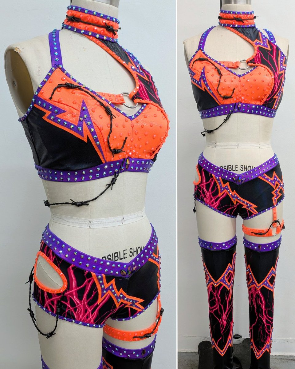 nogimmickgear's tweet photo. NXT Heatwave gear for @kelani_wwe !! She was born in 1998, so we used the show poster from 1998 ECW Heatwave as our inspiration for the colors and design!! Absolutely love this one!
💜🧡🖤🧡💜
#nxt @nxt #nxtheatwave #prowrestlinggear #customwrestlinggear #wrestlinggear https://t.co/3Fq7LcP5Rh