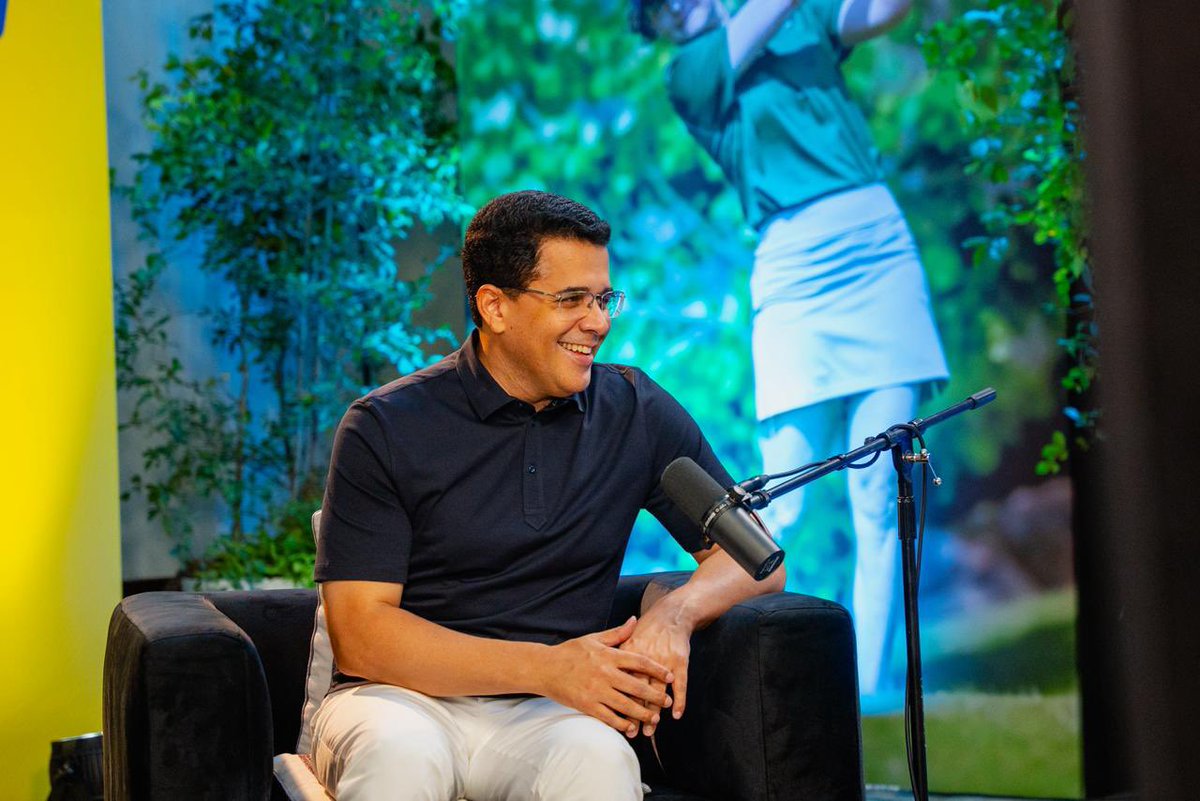 DavidColladoM's tweet photo. Y cerramos la jornada grabando un nuevo episodio de #EmprendedoresConDCPodcast 🎙️

Una conversación más cercana sobre su historia, sus decisiones, los momentos difíciles y todo lo que hubo detrás de una carrera extraordinaria. https://t.co/K7j7mh5Zwn