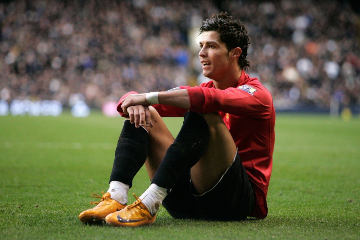 CallHimGoat's tweet photo. London, 2008 🐐 https://t.co/zKgEYwa9hT