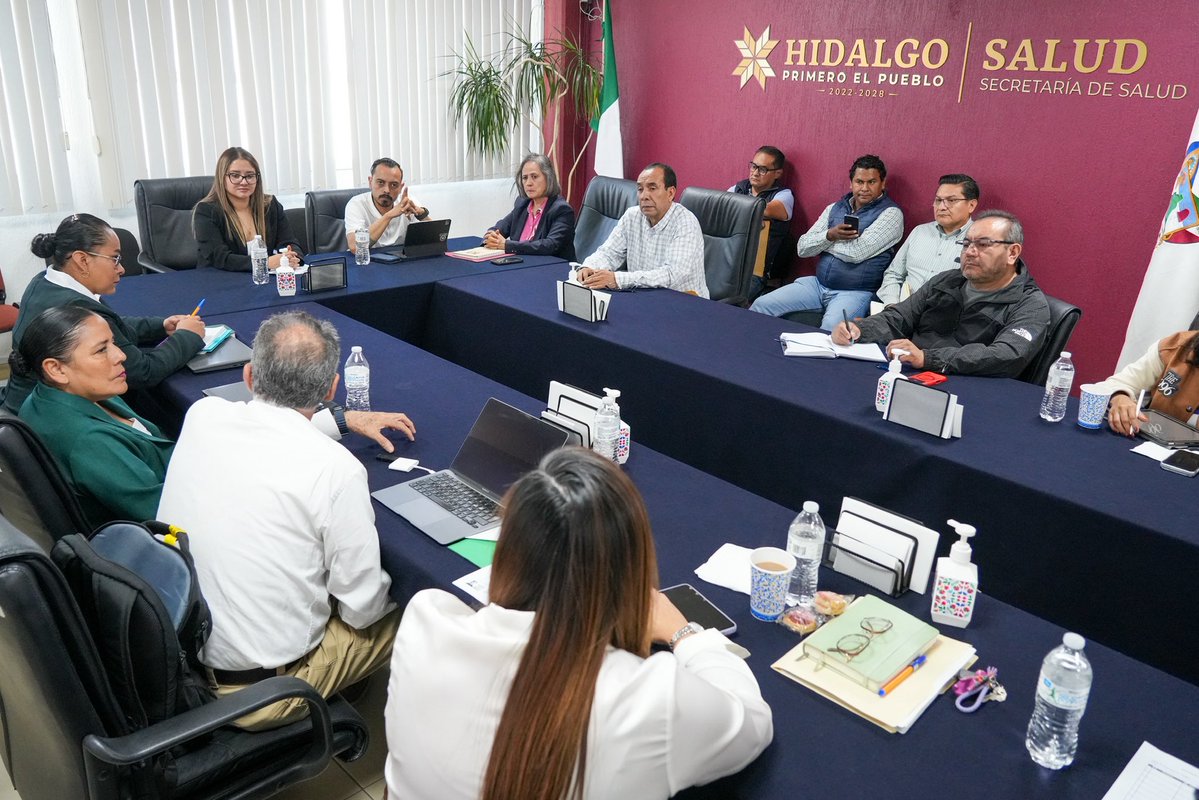 VaneEscalanteA's tweet photo. Seguimos trabajando para fortalecer la atención en salud.

Avanzamos en la transferencia del Hospital General de Pachuca, coordinando esfuerzos con autoridades del IMSS BIENESTAR para fortalecer los servicios y brindar una mejor atención a la población hidalguense. https://t.co/aPmLJ4Eelv