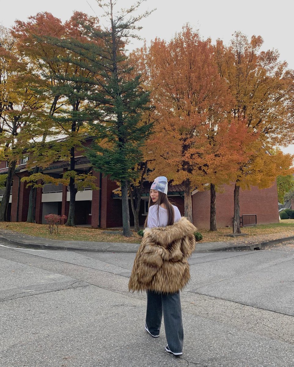 LookmeeTonmai's tweet photo. Hey there! 🌞 Just wanted to say, there’s magic in kindness, sprinkle it everywhere you go. 🌻
wNFG https://t.co/hVYWtmTvbI