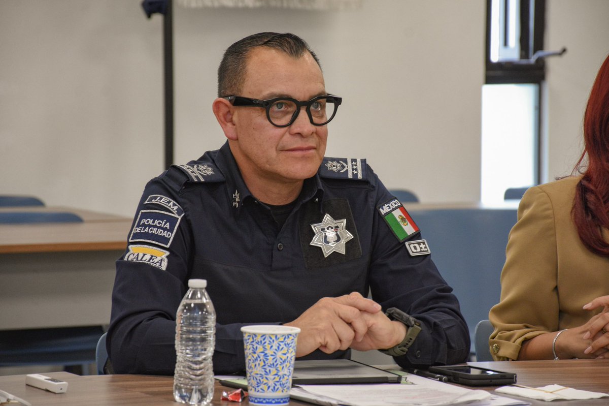 SSC_Pue's tweet photo. Protección Civil Municipal trabaja de manera coordinada con Gestión de Riesgos para fortalecer los protocolos de emergencia en las distintas regiones y zonas de Puebla capital, reforzando la prevención y capacidad de respuesta ante cualquier eventualidad. 🤝🚒 https://t.co/fODZLwwz0l