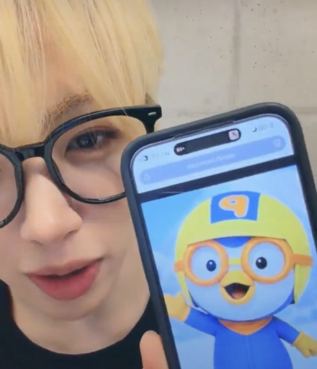 prkjuwonsbb's tweet photo. juwon as pororo. yes woongki, i agree! https://t.co/9sYiMKkh6I