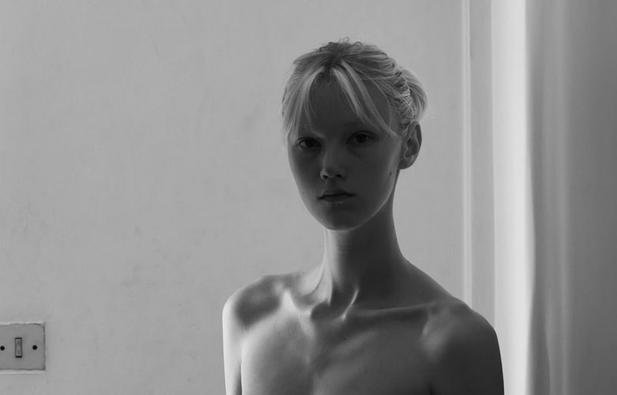 0detobeauty's tweet photo. Malin Rudnick photographed by Yiorgos Mavropoulos, June 2025. https://t.co/Xy4vlRfElK