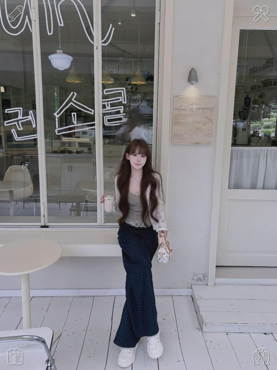 sundayglory_'s tweet photo. Guests began to trickle in, many from the neighborhood, with a handful having spent their entire lives there. They circled the table, drawn to the pictures, curious about the locations and the secret behind her knack for freezing such stunning scenes. A storm raged outside, its https://t.co/yh7yVzkMNk