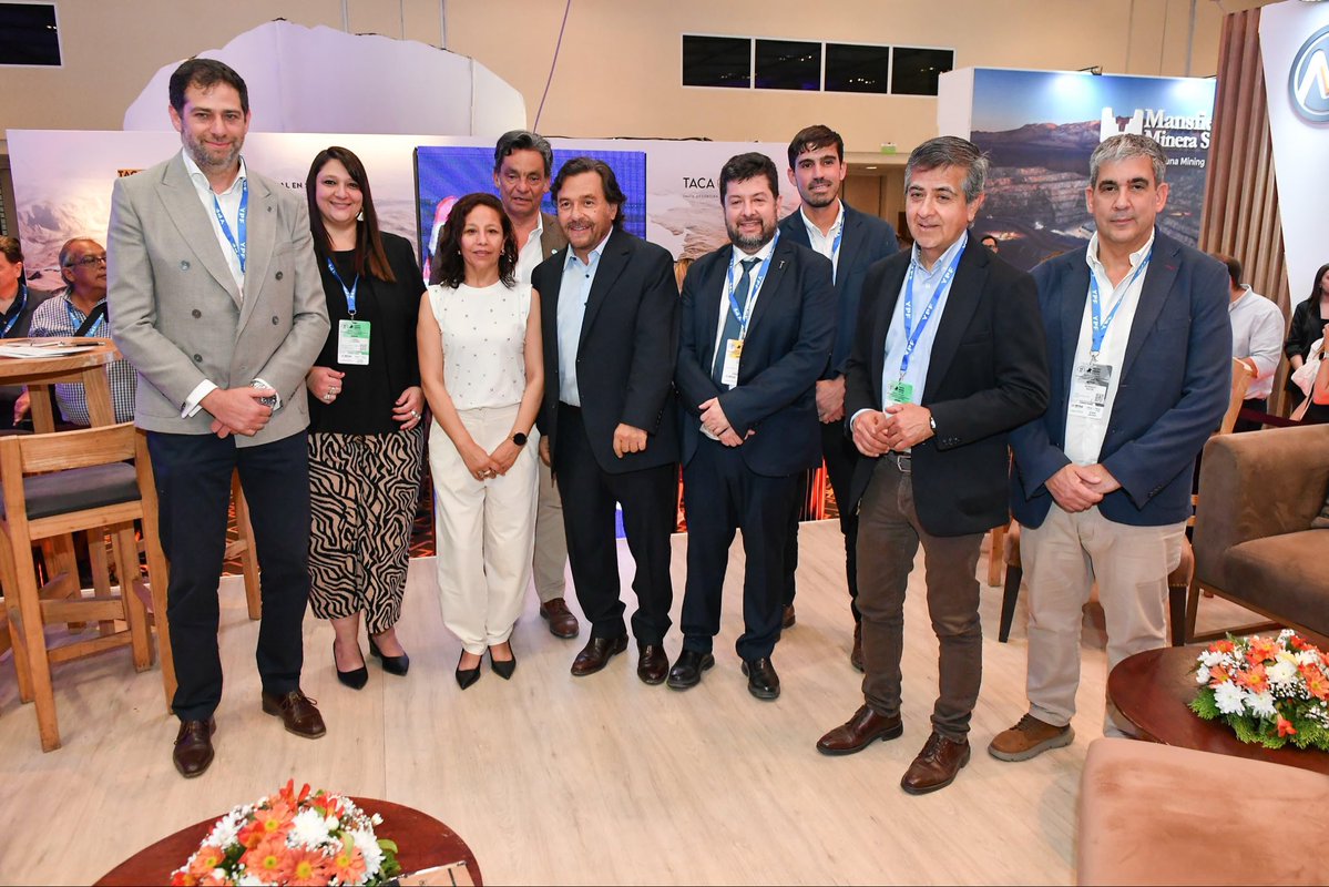 GustavoSaenzOK's tweet photo. Salta dejó de ser una provincia con minerales para convertirse definitivamente en una provincia minera.

Recorrí Argentina Mining Norte 2026, un encuentro que reúne en nuestra provincia a los principales actores de toda la cadena de valor del sector.

Acompañamos las inversiones con previsibilidad, reglas claras y seguridad jurídica, pero también exigimos el cumplimiento de nuestra normativa: proveedores locales, trabajo para los salteños, respeto por nuestras comunidades y cuidado de nuestra tierra.

La minería tiene que traducirse en progreso, crecimiento y oportunidades reales para nuestra gente. Ese es el camino que elegimos para Salta.