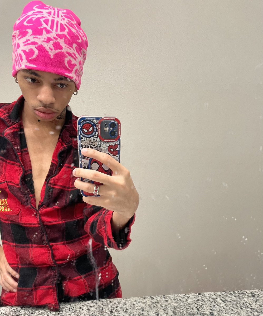 olopeep's tweet photo. https://t.co/GcmJKrhJTY