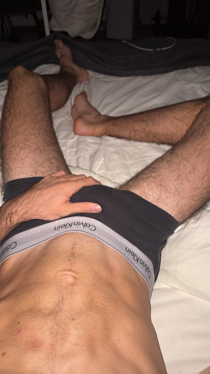 meletalex2's tweet photo. Comme un jeudi soir 😈🥵
RT si tu veux voir sans caleçon 😈 https://t.co/6OJtExg4jY