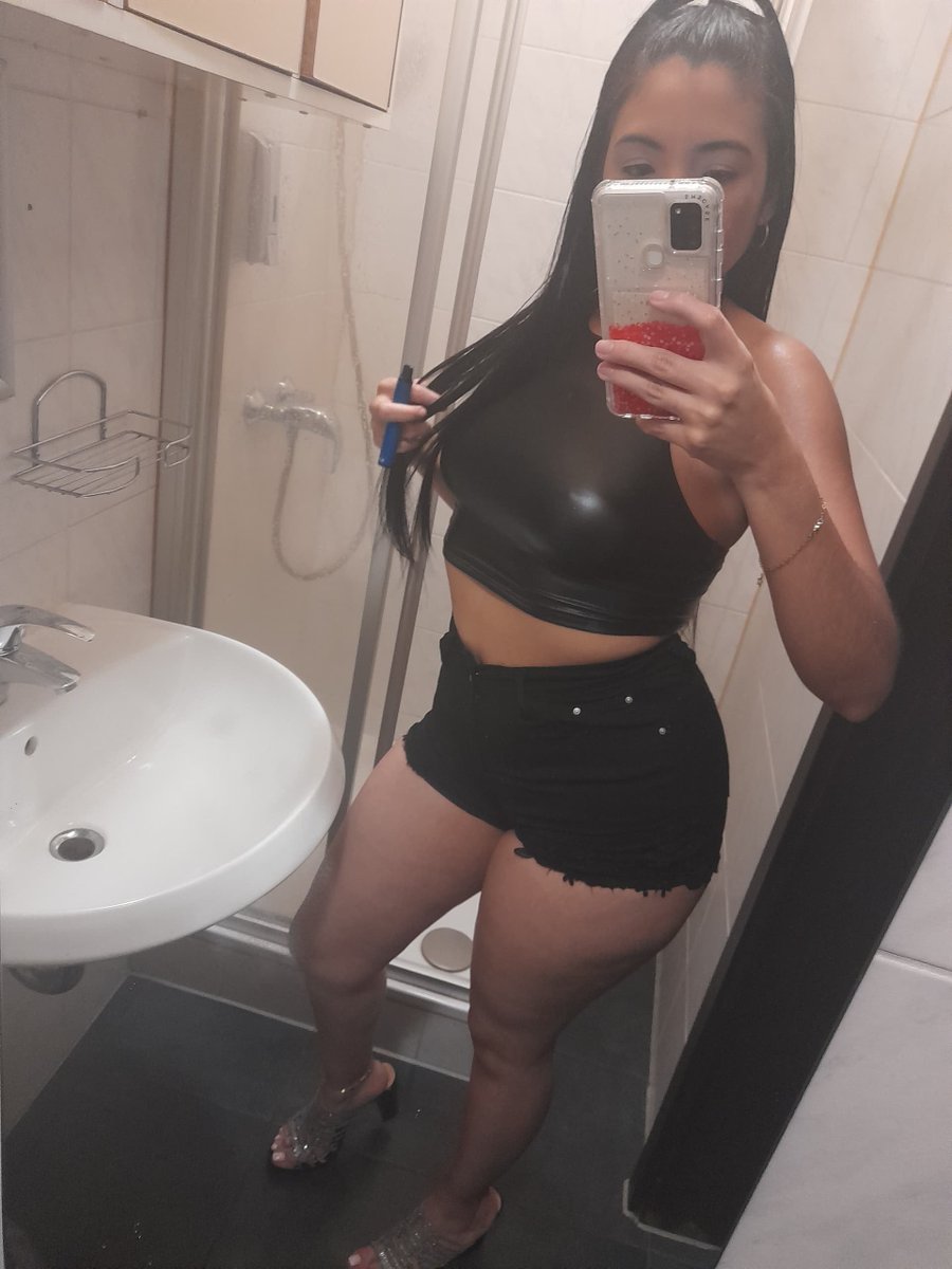 Susana2sis's tweet photo. No dudes en contactarme 😈 https://t.co/6awqpAoje7