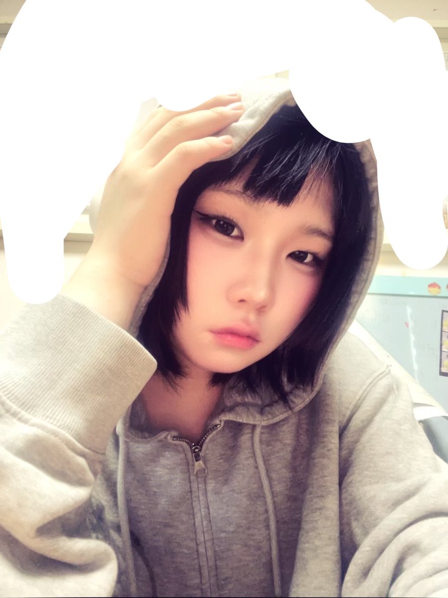 goazzang's tweet photo. 블루스모키 했는데 필터 때문에 티 좆도 안남 https://t.co/bd8TPpDaZv