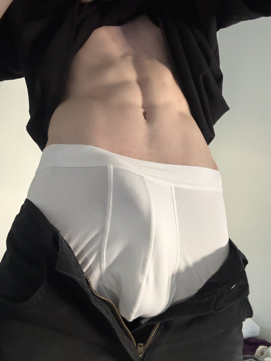 vikterum's tweet photo. Could use a hand unwinding after work #nsfwtwt #nsfwtwtًً https://t.co/ZNPf5siEX9