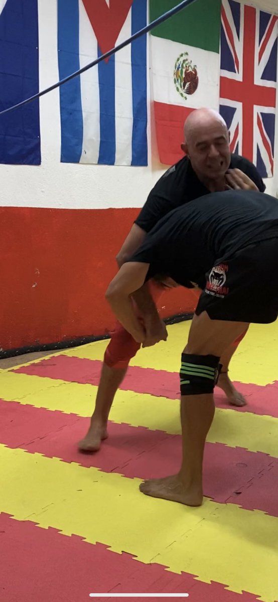 BousoManuel's tweet photo. 🎙️LUCHA 💫 https://t.co/em5pZEt3qg